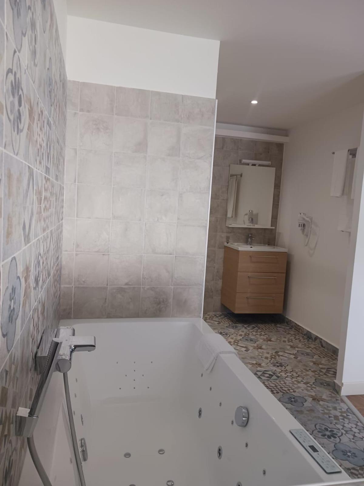 Hotel Cotinga Villars-les-Dombes Zewnętrze zdjęcie